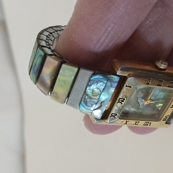 Vintage Le Baron Abalone shell Mother of Pearl quartz wrist watch - Picture 5 of 7